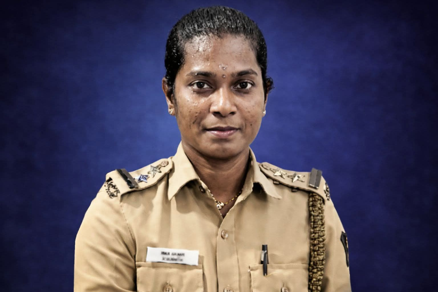 பண மோசடி  - பெண் எஸ்.ஐ சஸ்பெண்ட் !  எஸ்பி அதிரடி !! 