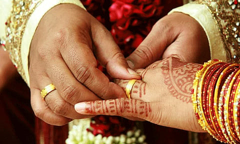 திருமணம் முடிந்த 5 மாதத்தில் திக்திக் தகவல்...! மனைவி உயிரிழப்பு...!