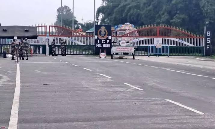 இந்திய நிலப்பரப்பு வழியாக வங்கதேசம் செல்லக்கூடாது...! இந்தியா அதிரடி உத்தரவு...!