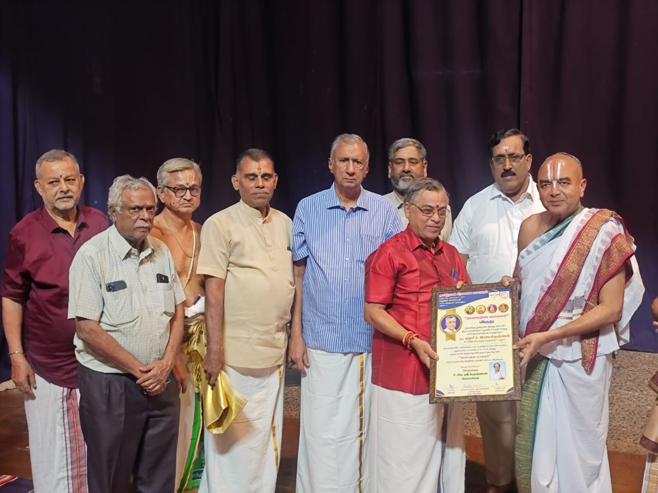 எப்படி வாழ வேண்டும் என்பதை வேதங்கள் கற்றுத் தரும்.! ★ வேளுக்குடி உ.வே.ஸ்ரீ கிருஷ்ணன் பேச்சு