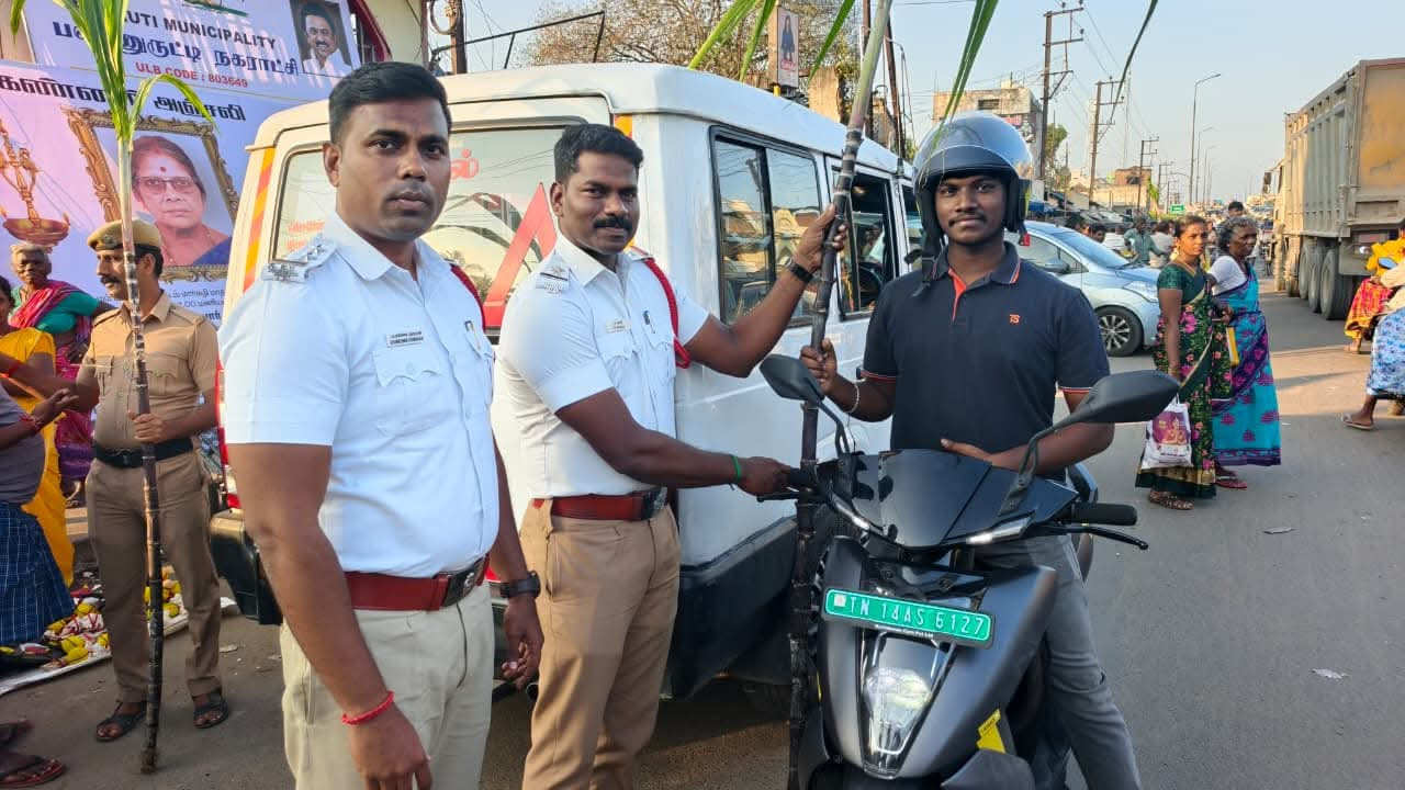 சாலை பாதுகாப்பு மாத விழிப்புணர்வு முகாம்...!!!!!