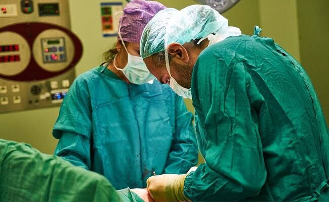 தேனியில் அற்புதம்...! மருத்துவர்களுக்கு குவியும் பாராட்டுக்கள்....! 