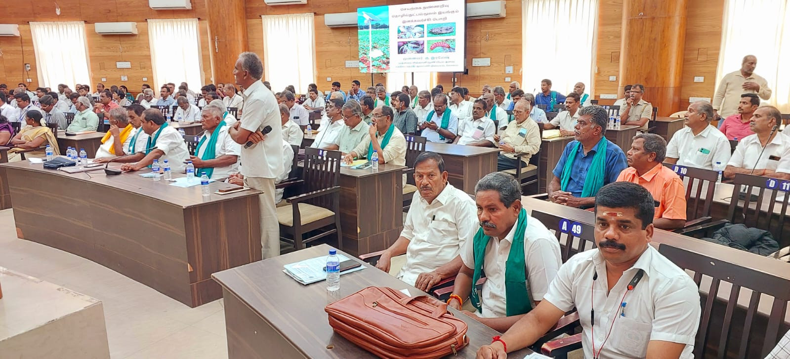 விவசாயிகள் குறைதீர்ப்பு கூட்டம்...! விவசாயிகள் சரமாரியாக கேள்வி...!
